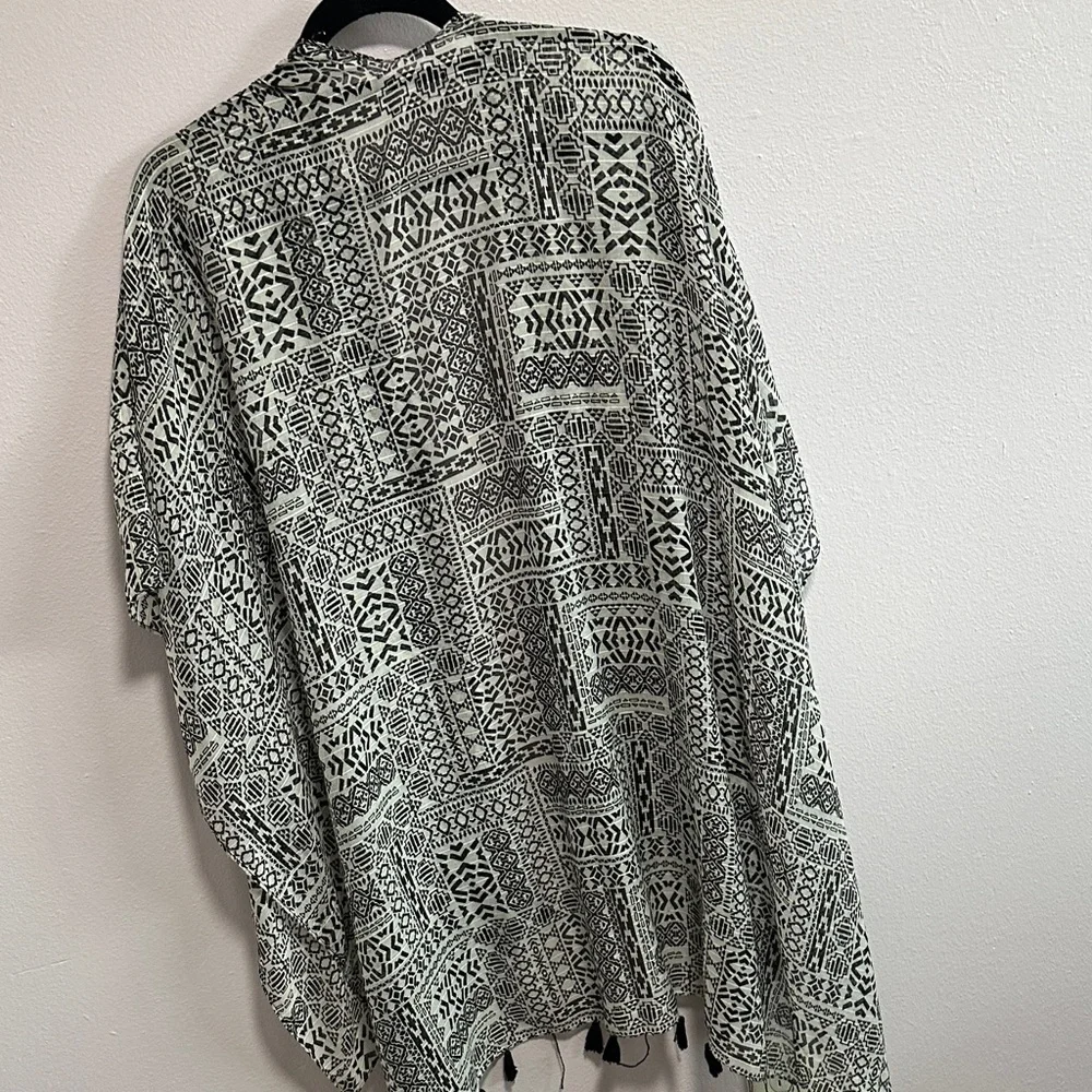 Black & White Geometric Fringe Wrap Scarf
